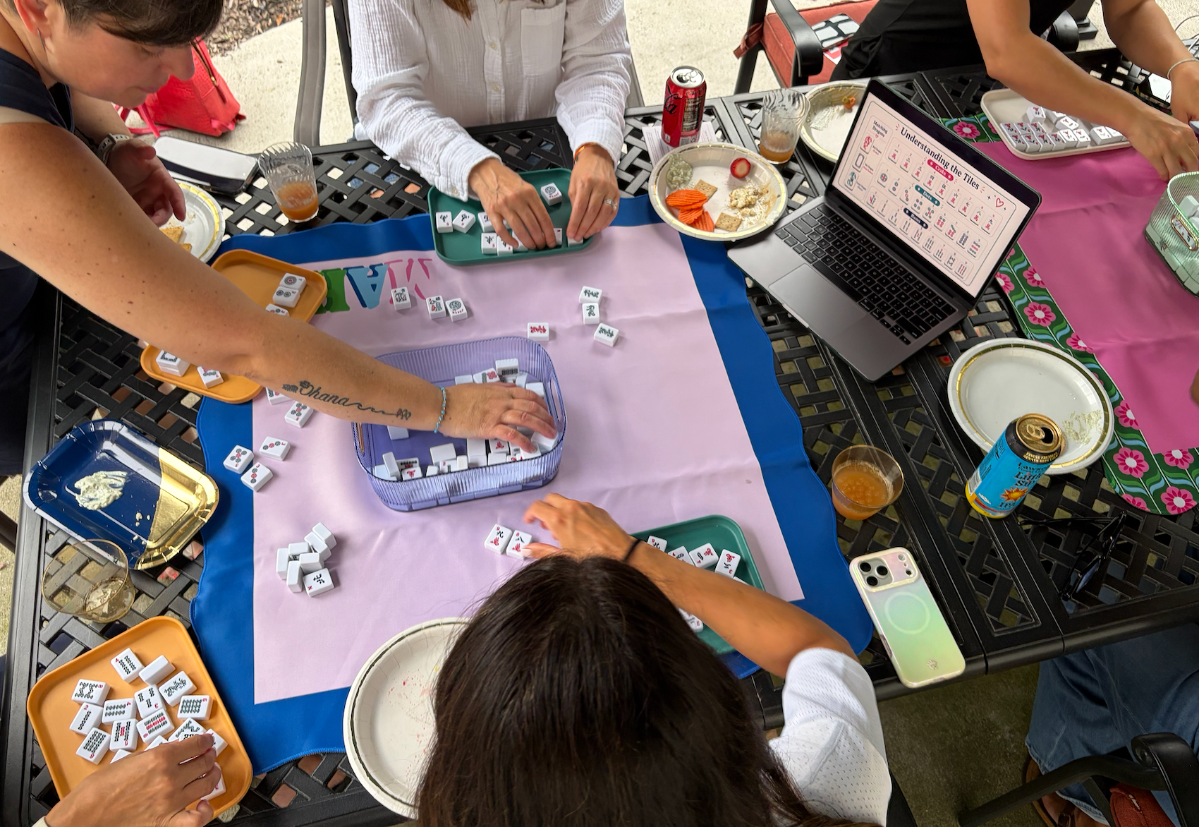 Mahjong students featured with Alexa E.'s testimonial